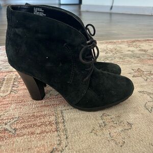 Elegant Black Suede Ankle Boots